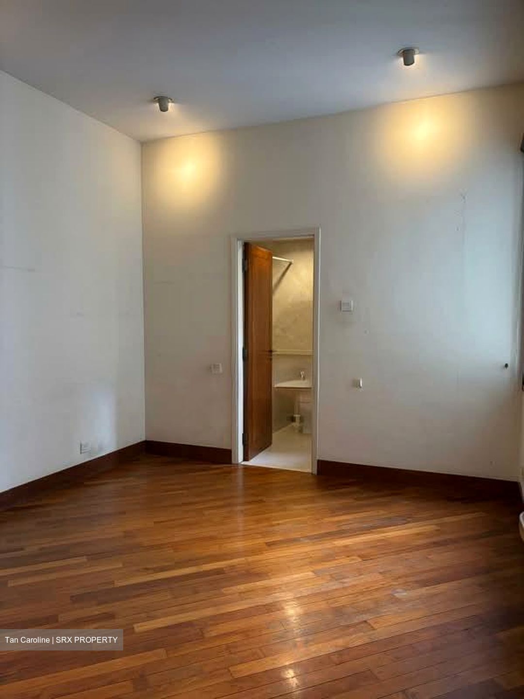 Horizon Towers (D9), Condominium #558493751